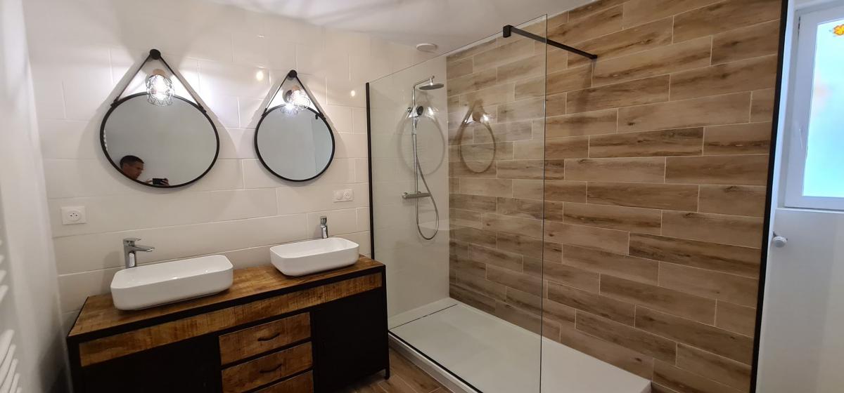 Création et rénovation totale d'une salle de bain au style zen